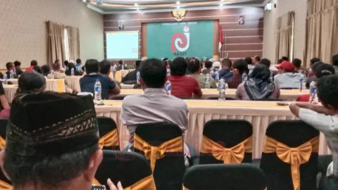 Sebut Jokowi Telah Banyak Langgar Konstitusi, Rajut Jateng Mantap Dukung Ganjar Mahfudz