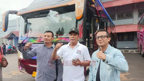 Kades dari Pati ikut unjuk rasa di Jakarta. Foto: Istimewa.