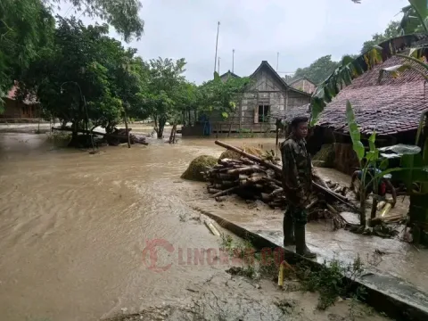 Banjir merendam sejumlah wilayah di Grobogan. Foto: Istimewa.