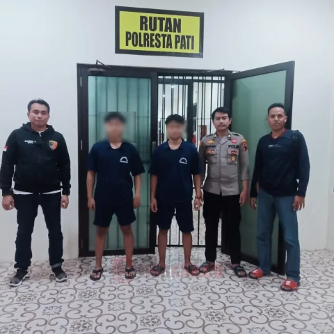 Sepasang saudara kembar, Ipan dan Ipin diamankan polisi. Foto: Dokumentasi.