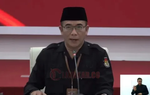 Ketua KPU RI Hasyim Asy'ari di Kantor KPU RI, Rabu (24/4/2024). Foto: Antara.