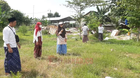 Survei lokasi yang akan didirikan Stasiun Pemantauan Kualitas Udara Ambien (SPKUA) di wilayah perkotaan Rembang. Foto: Humas for Lingkar.co