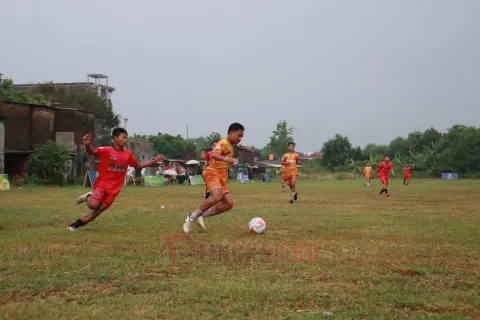 Persigala Garung Lor saat bertanding melawan PS Putra Jaya di Lapangan Desa Garung Lor, Kecamatan Kaliwungu, Sabtu (25/5/2024) sore. Foto: Istimewa.