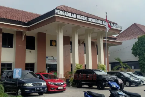 Gedung Pengadilan Negeri Semarang
