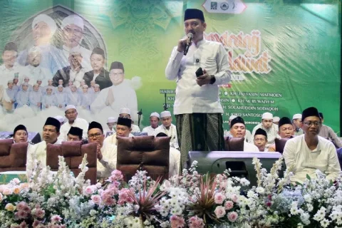 Yoyok Sukawi hari santri
