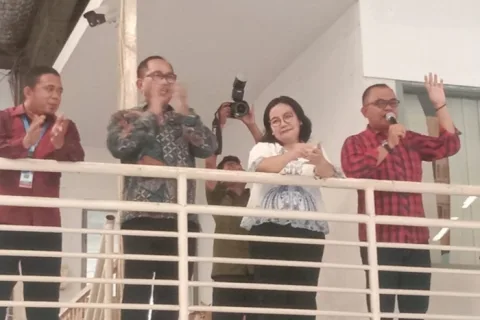 Kunjungi PT Pantjatunggal Kniting, Agustin – Iswar Dapat Dukungan Direksi dan Ribuan Karyawan