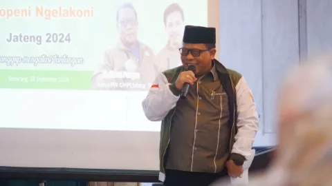 Nurul Furqon saat memberikan arahan dalam Pendidikan Kader GMPI Jateng tingkat lanjut beberapa saat lalu. Foto: Nurseha
