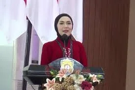 Bupati Kendal Dyah Kartika Permanasari saat sambutan peringatan Hari Kartini Tahun 2025. Foto: dokumentasi