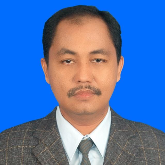 Triyono, S.Pd. M.Pd., Guru Bahasa Inggris SMP 5 Kudus (DOK PRIBADI FOR LINGKAR.CO)