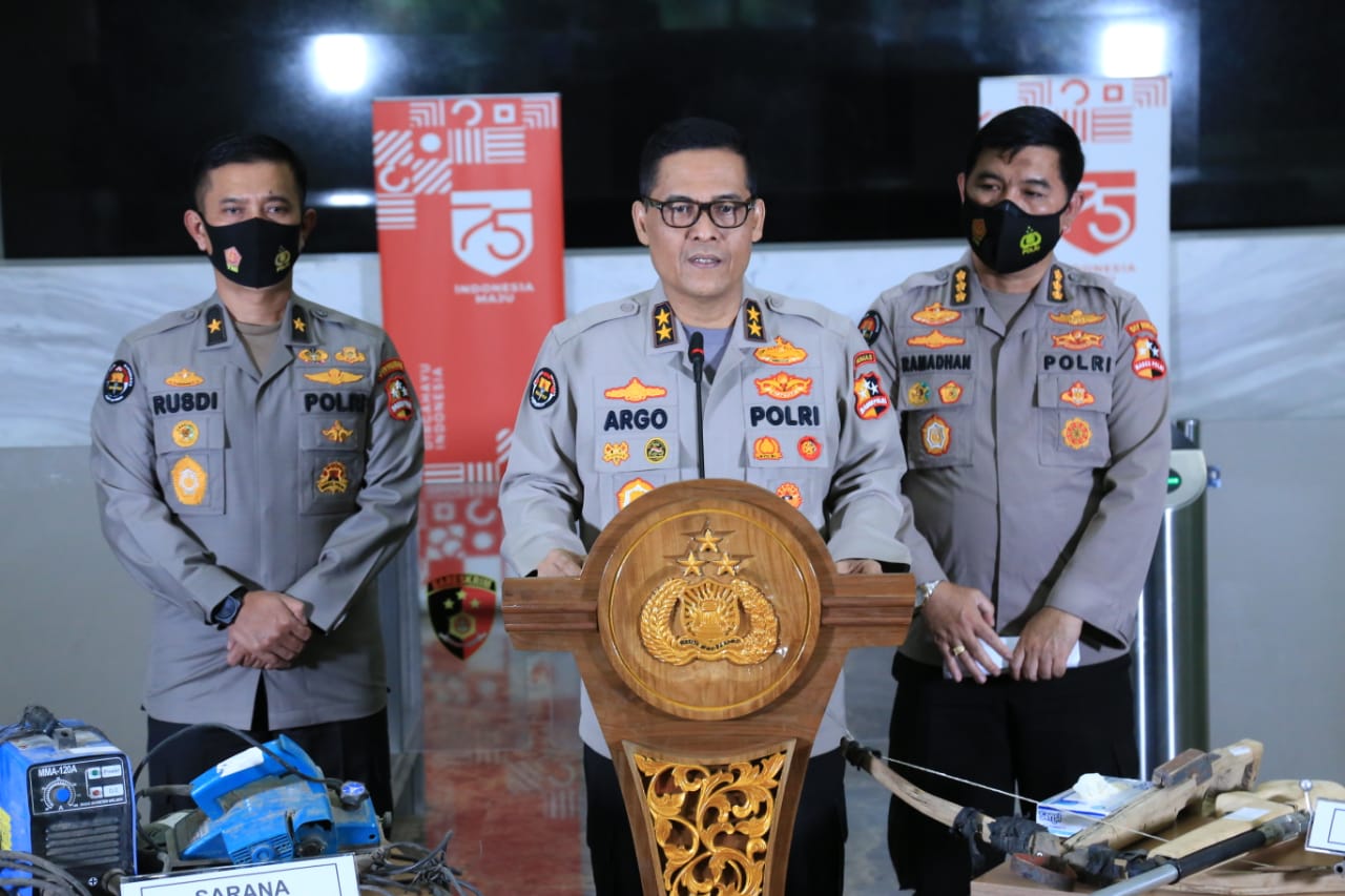 Kadiv Humas Polri Irjen Argo Yuwono dalam jumpa pers baru-baru ini. (DOK. LINGKAR. CO)