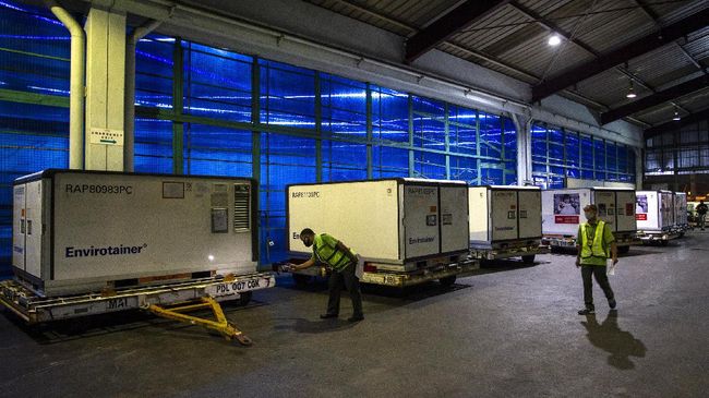 Proses distribusi Vaksin Covid-19. (ANTARA/LINGKAR.CO)