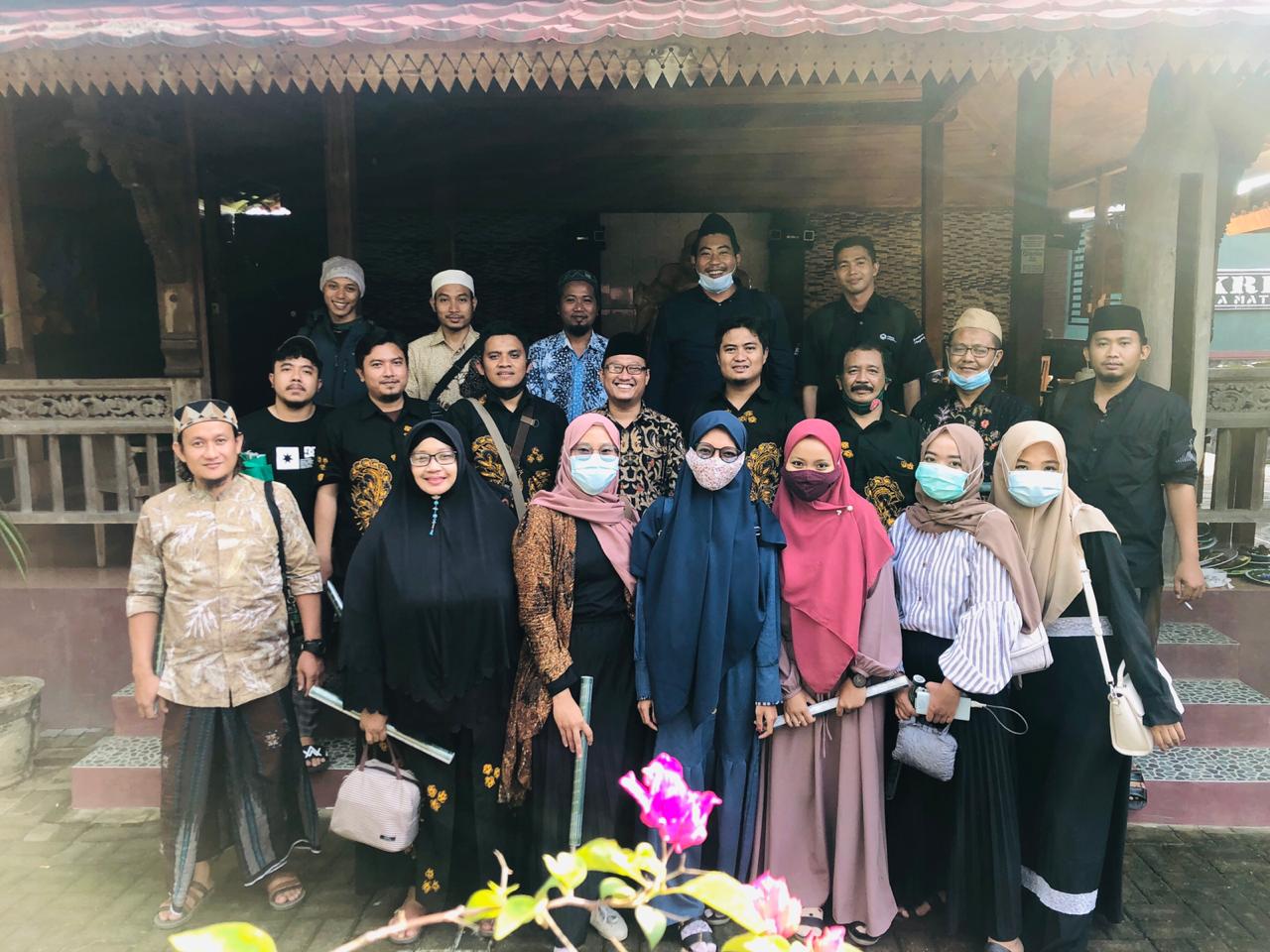 KOMPAK: Pengurus IKPM Gontor Cabang Eks Karesidenan Pati Gelar Rapat Triwulan belum lama ini. (DOK. LINGKAR.CO)
