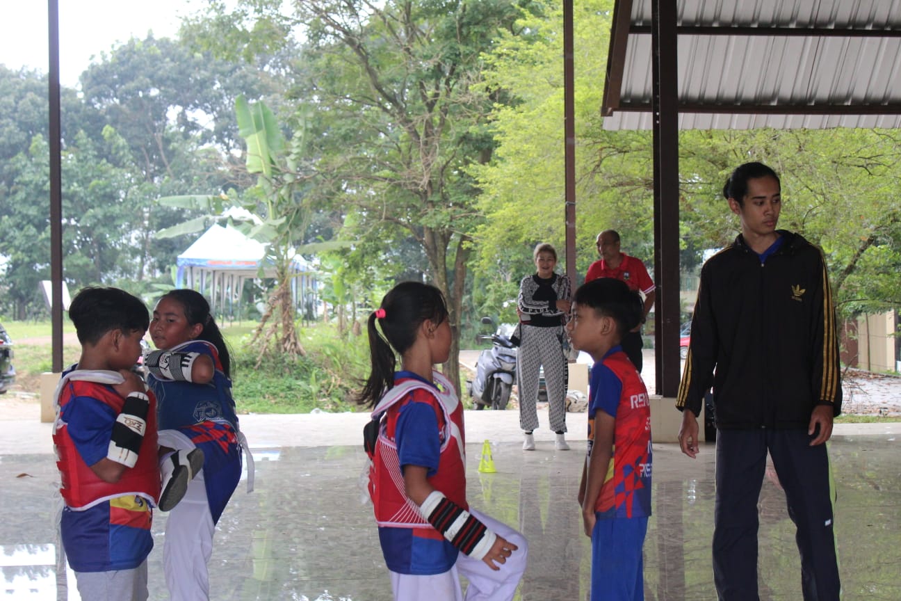 Proses latihan Great Taekwondo Community (GTC) Semarang di Semarang, Minggu (16/1/2022). Muhammad Nurseha/lingkar.co