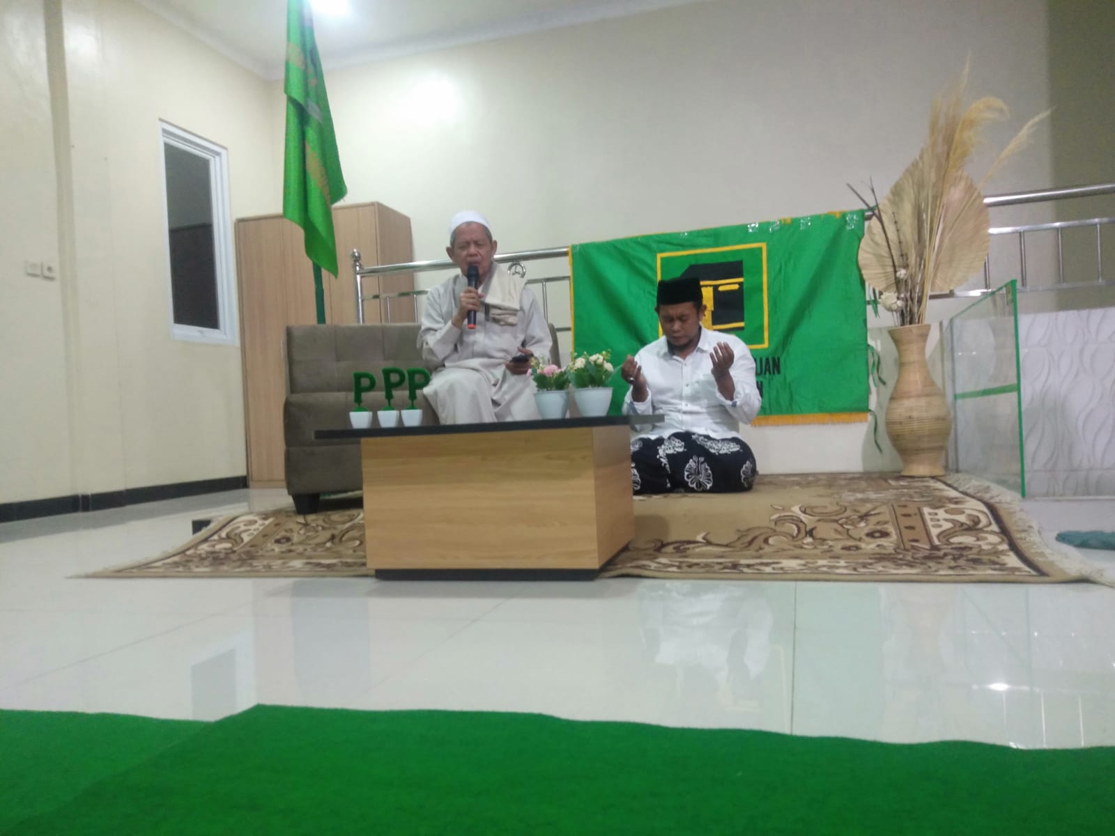 Majelis Syariah DPP PPP, sekaligus pengasuh Pondok Pesantren Lirboyo Kediri unit Darussalam, KH Mahin Toha. dok pribadi/Achmad Rohadi/Lingkar.co