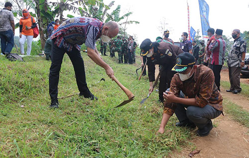 bupati jepara dian kristiandi