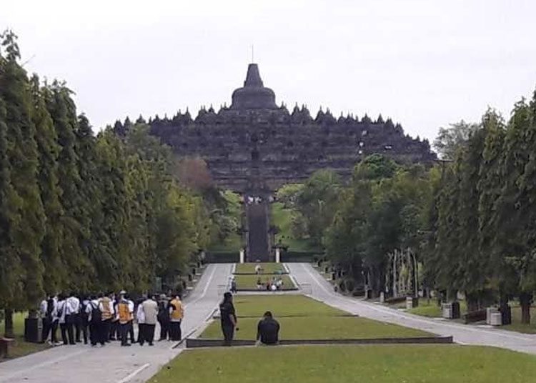 Pesona Candi Borobudur, Kabupaten Magelang, Jawa Tengah. (Ant/Lingkar.co)