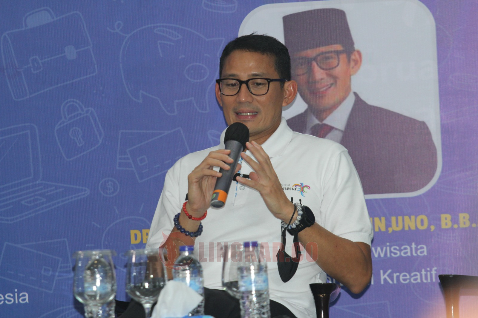 Menparekraf Sandiaga Uno, saat melakukan kunjungan di Kota Semarang, Jawa Tengah, Kamis (16/3/2023). Foto: Nurseha
