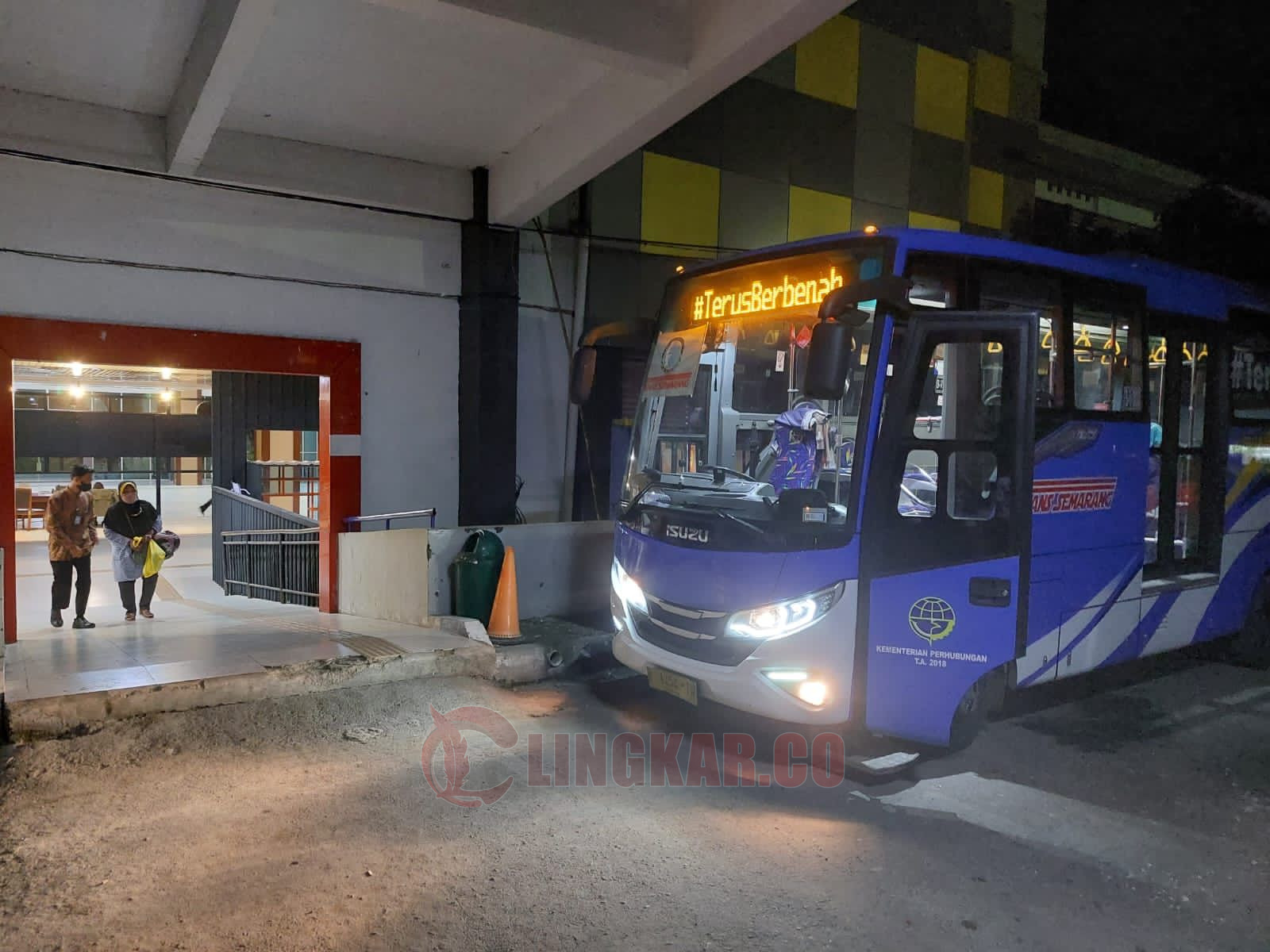 Trans Semarang akan menambah jam operasional layanan sampai malam menjelang Lebaran 2023. (Lingkar.co/Alan Henry)