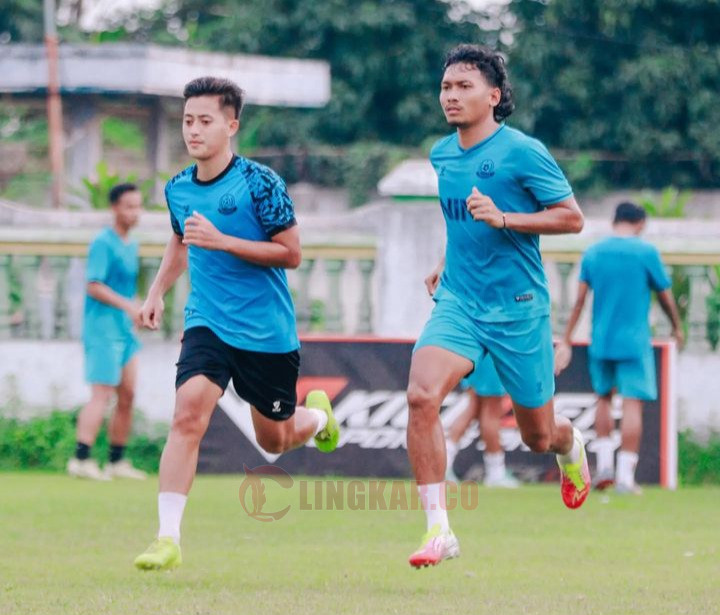 Pemain Persipa sedang berlatih untuk persiapan menghadapi Persijap Jepara. Foto: Istimewa.