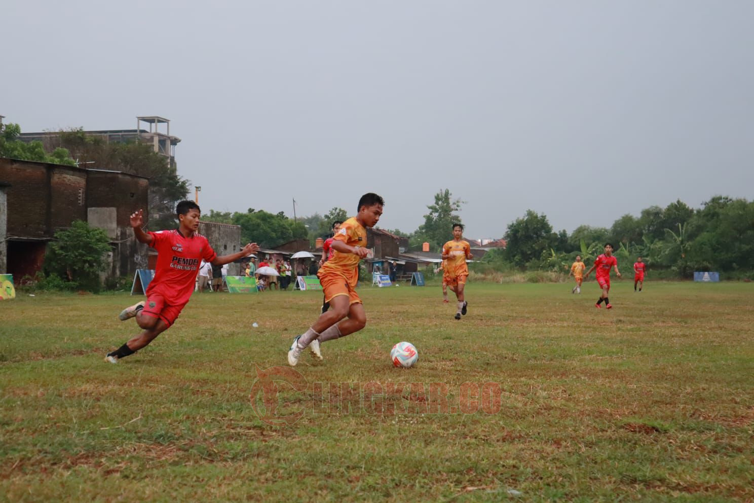 Persigala Garung Lor saat bertanding melawan PS Putra Jaya di Lapangan Desa Garung Lor, Kecamatan Kaliwungu, Sabtu (25/5/2024) sore. Foto: Istimewa.