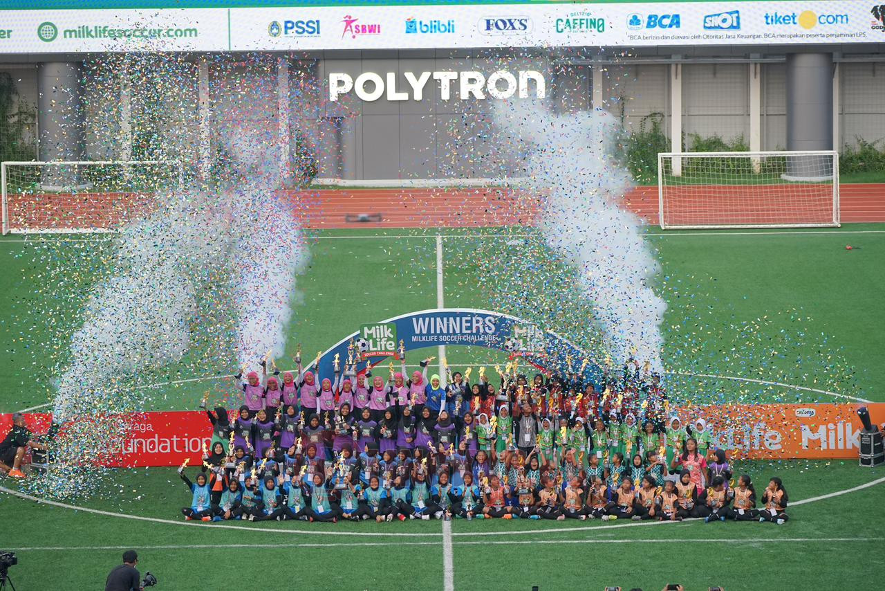 Para juara dalam gelaran MilkLife Soccer Challenge – Kudus Series 2 2024 di Supersoccer Arena, Rendeng, Kudus pada Sabtu (15/6/2024). Foto: Istimewa.