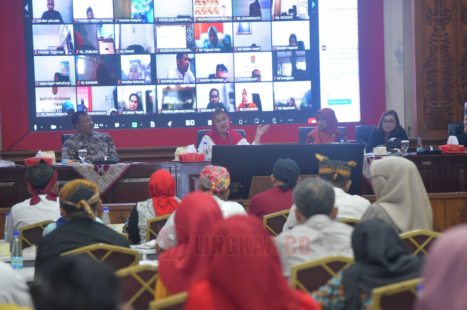 Hevearita Gunaryanti Rahayu (Mbak Ita) saat mempin Rapat Koordinasi pengendalian inflasi di Pemkot Semarang, Kamis (6/6/2024 0, Ia minta warga Semarang untuk waspada deflasi. Humas/Lingkar.co
