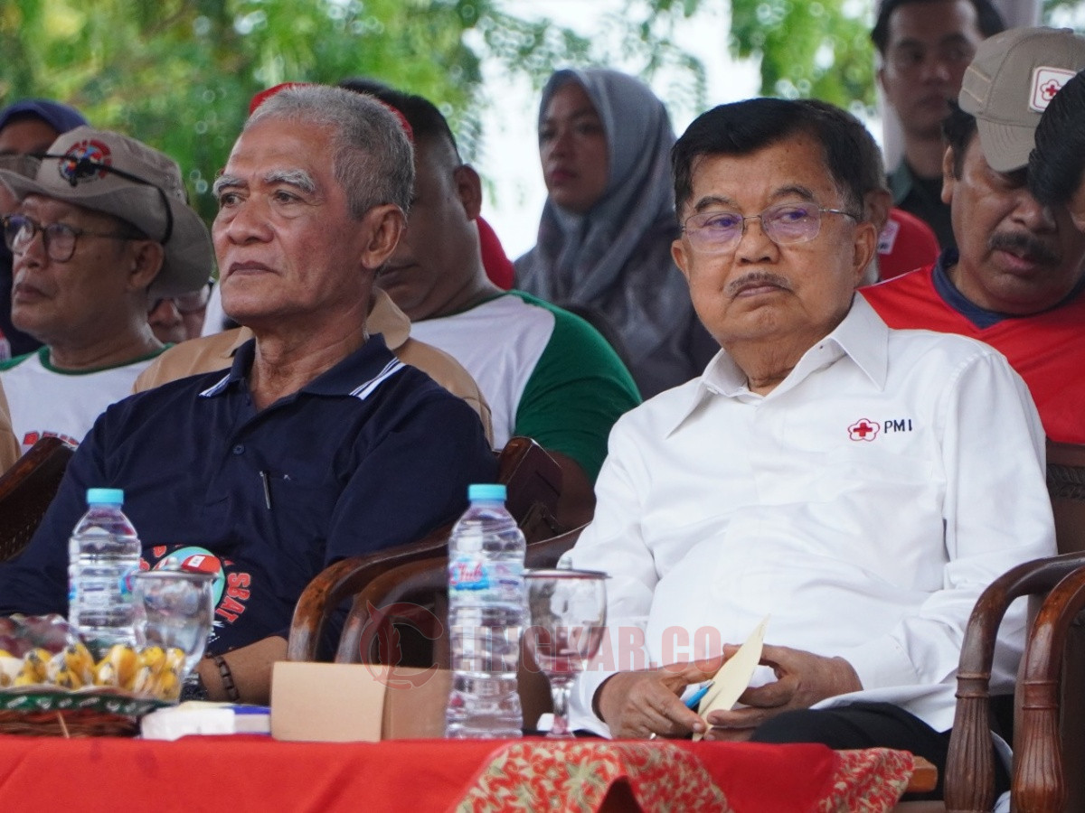 Ketua umum PMI, HM. Jusuf Kalla saat menghadiri pembukaan Latihan Gabungan dan Temu Sibat (Siaga Bencana Berbasis Masyarakat) dengan tema Sinergitas dalam Membangun Ketangguhan Iklim di Hutan Kota Wanamukti Kebumen, Jawa Tengah,. (24/9/2024). Foto: dokumentasi