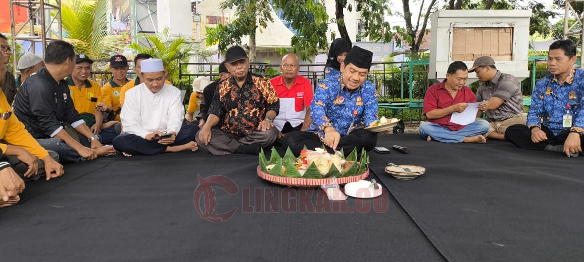 Peresmian dibukanya pasar Dugder 2025 di Alun - Alun Pasar Johar, Kota Semarang.