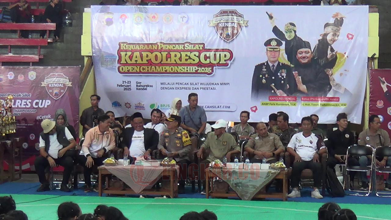 Foto : Kejuaraan Pencak Silat Open Championship Piala Kapolres Cup yang berlangsung di Gor Bahurekso Kendal. (dok Istimewa)