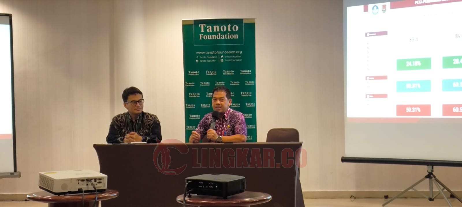 Kepala Disdik Kota Semarang, Bambang Pramusinto menghadiri Forum Group Discussion (FGD) Membangun Kesadaran Publik tentang Literasi dan Numerasi di Hotel Santika.