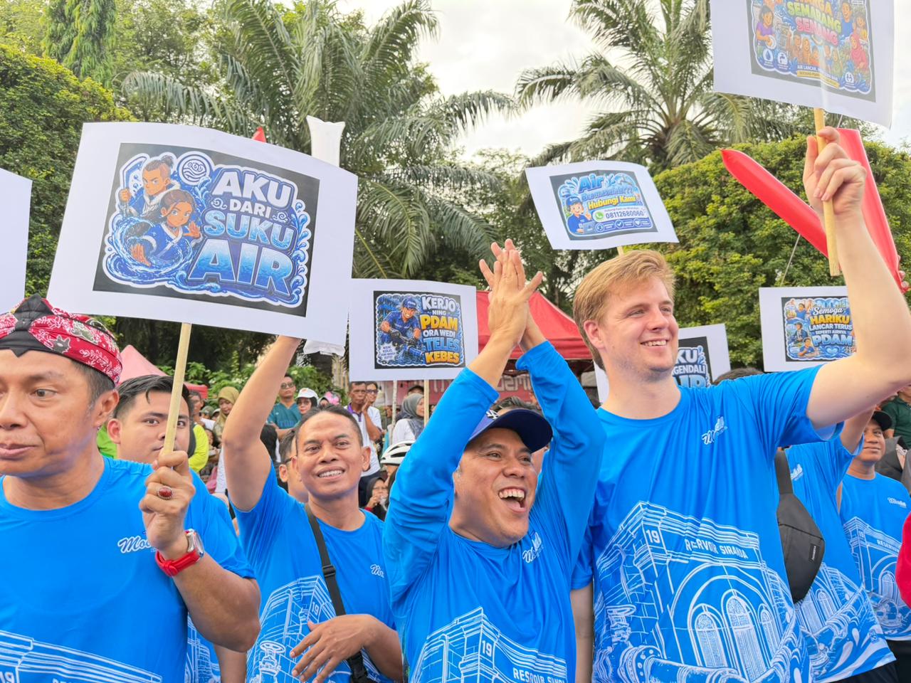 Ratusan warga kota semarang ikuti Event Mlaku Bareng dalam rangka Hari Jadi ke-479 Kota Semarang di kawasan Simpang Lima. (dok Istimewa)
