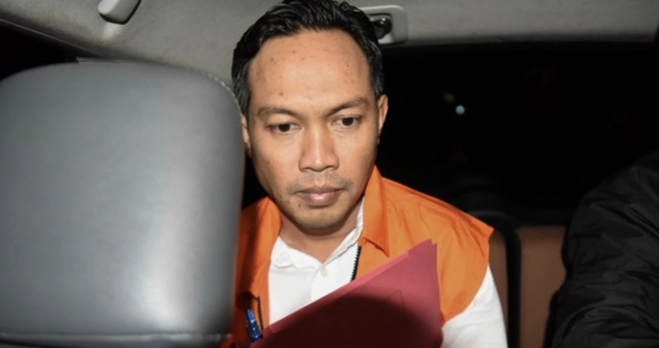 Bupati Cilacap Nonaktif Ajukan Praperadilan Lawan KPK Terkait Status Tersangka