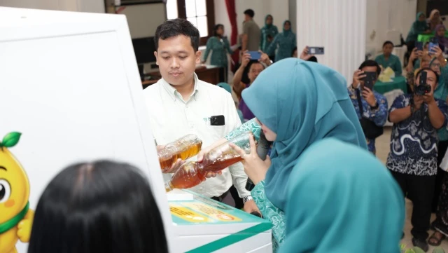 Biasanya Hanya Jadi Masalah, Ditangani Ning Nawal Arafah Jelantah Punya Nilai Tukar Rupiah