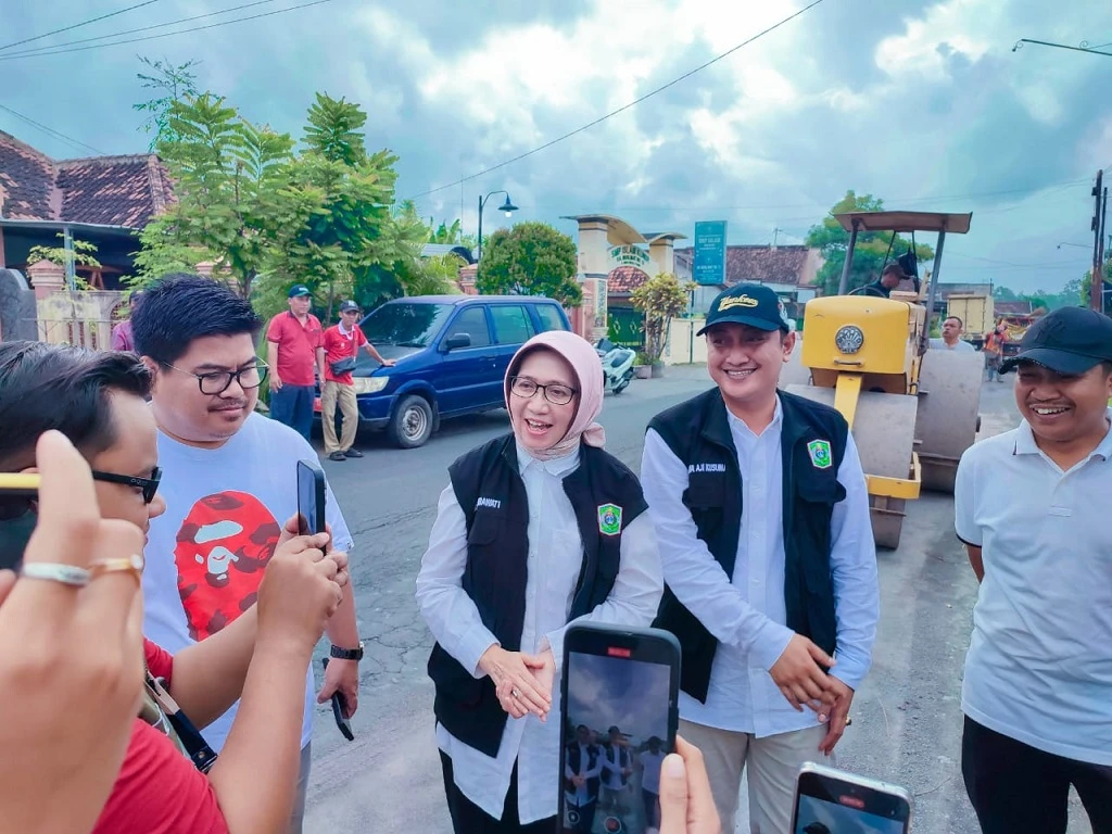 Dorong Partisipasi Masyarakat, Pemkab Lumajang Ajak Lapor Jalan Rusak Lewat Kanal Resmi