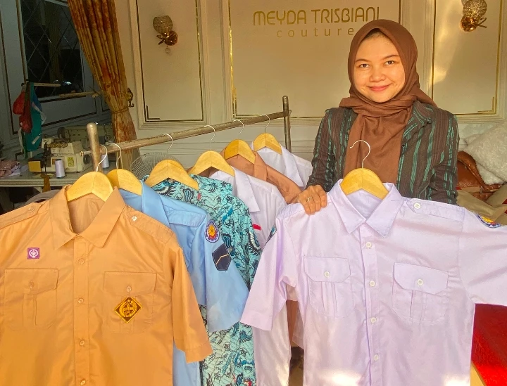 Jelang Tahun Ajaran Baru, Penjahit Seragam di Pati Kebanjiran Pesanan