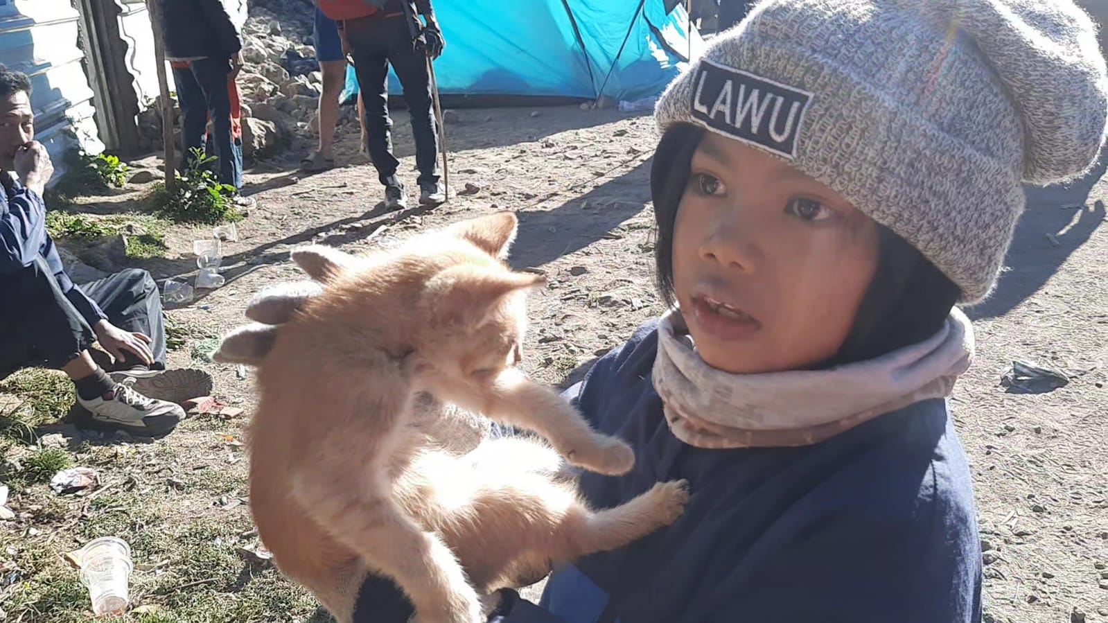 Kisah Anjani, Bocah 7 Tahun Taklukkan Gunung Lawu Demi Bertemu Kucing di Puncak