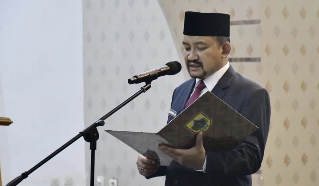 KPK Sita Uang Rp2 Miliar dari OTT Bupati Pemalang Anom Widiyantoro, 21 Orang Diamankan