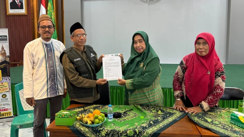 Perkuat Kemandirian Organisasi, Muslimat NU Kota Semarang Jalin Kemitraan dengan Al Fazza Nabawi Tour