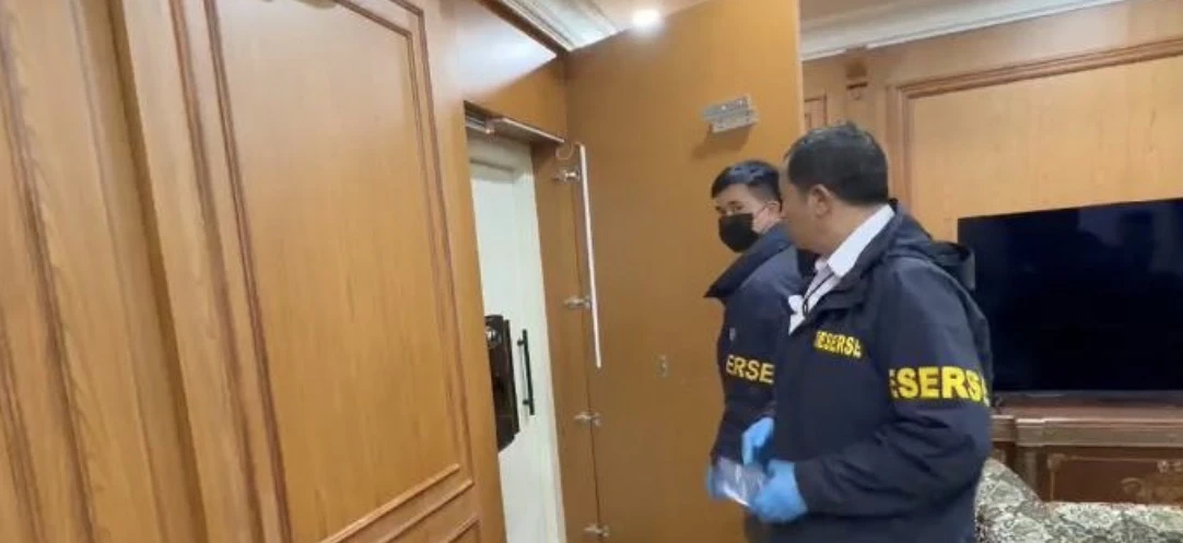 Polisi Sita Rp476 Miliar dan 74 Kg Emas dalam Penggeledahan 12 Lokasi Kasus Asabri hingga Krakatau Steel