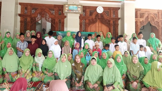 Santunan Anak Yatim di Bulan Muharram, Lengkapi Kepedulian Sosial Muslimat NU di Kota Semarang