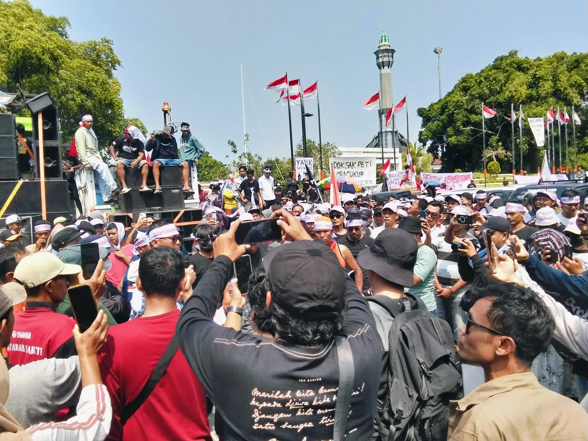 Ratusan Peternak Unggas Gelar Aksi, Pemkab Janji Kawal Tuntutan hingga ke Pusat
