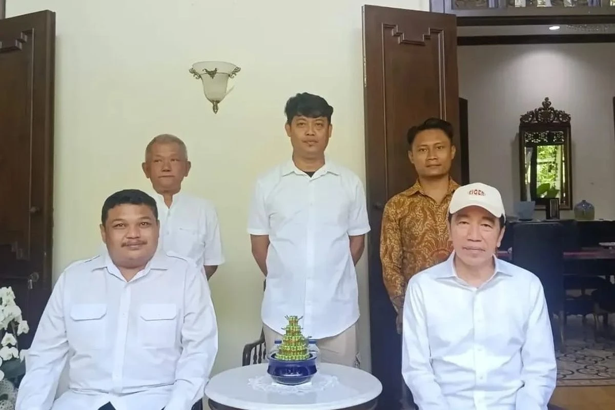 SK Pemecatan setelah Achmad bertemu dengan Jokowi di kediamannya