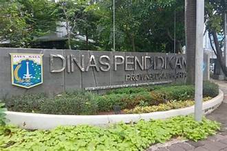 Pemprov DKI Jakarta memberlakukan PJJ