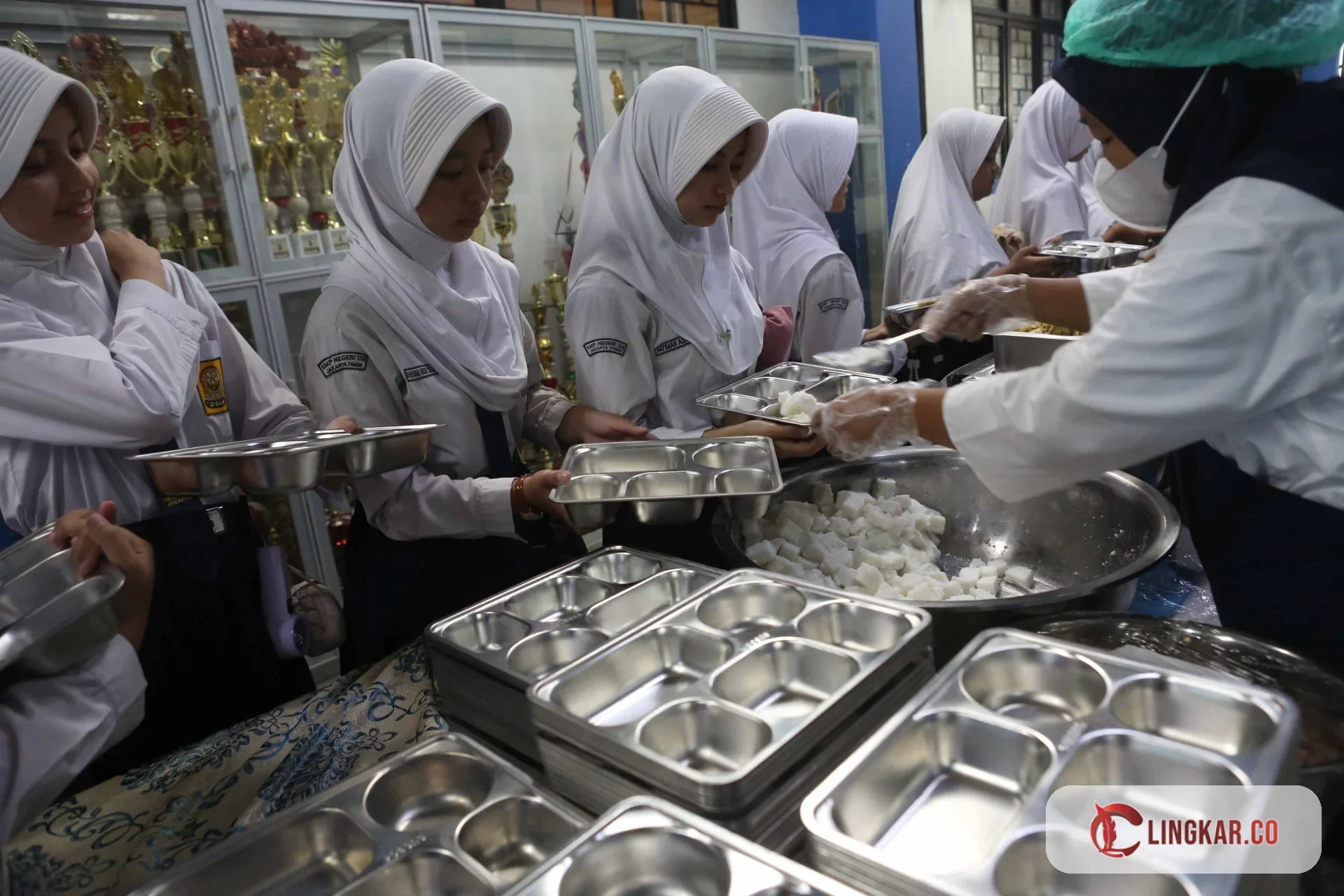 MBG Prasmanan mulai diterapkan di beberapa daerah salah satunya di SD Kanisius Jepara