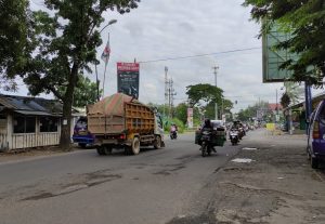 Jalan Berlubang di Kudus Terus Bertambah