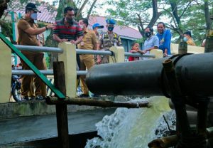 Terjunkan Pompa Penyedot Air, Plt. Bupati Kudus Dorong Penanganan Banjir Area Persawahan