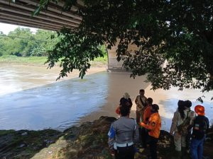 Pencarian Korban Terjatuh ke Sungai Bengawan Solo hingga Radius 6 Km
