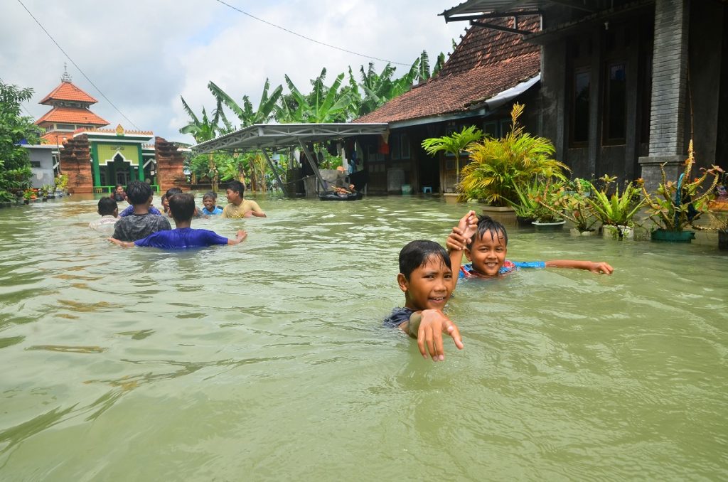Warga Korban Banjir di Kudus Tak Mau Mengungsi