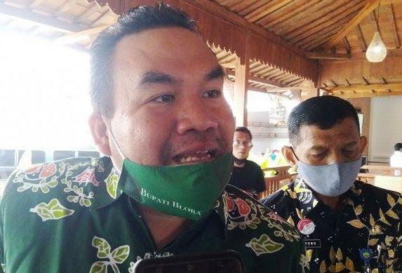 PEDULI: Bupati Blora Arief Rohman menanggapi kebijakan larangan mudik Lebaran tahun ini. (BAGUS ABSHORU/LINGKAR)