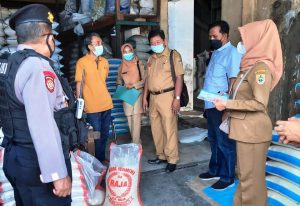 Dampak Larangan Mudik, Pengunjung Pasar Tradisional di Sragen Landai
